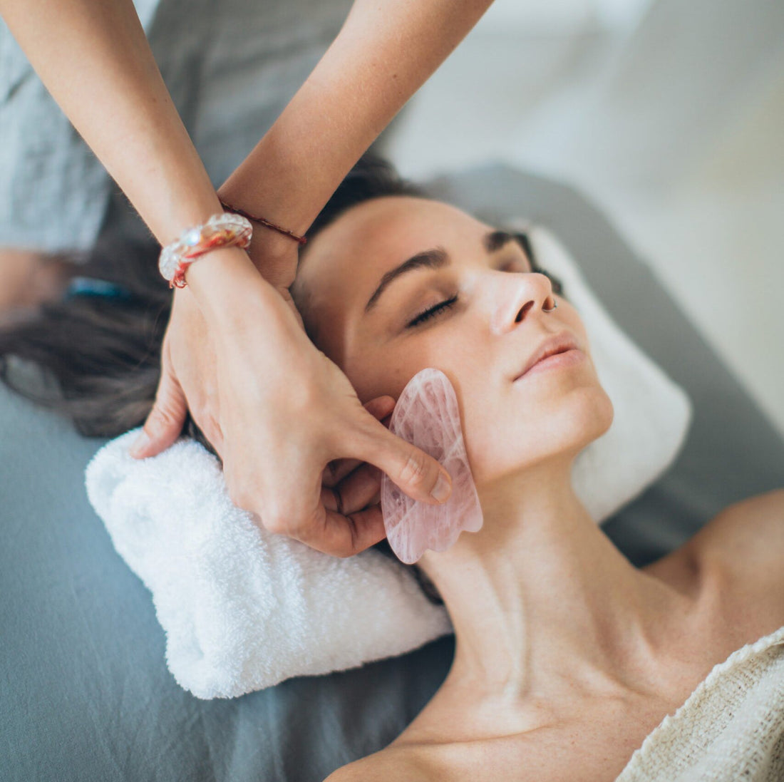 GuaSha ( Cilt Kazıma ) Terapi